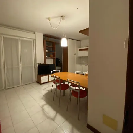 Mini Rosso Lägenhet *